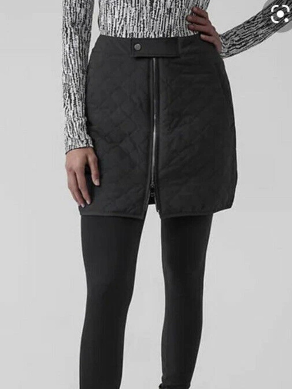Athleta Apres Ski Skirt Quilted Black